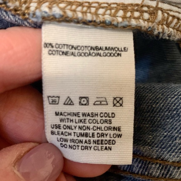 Free People Jillian Runaway Cutoff Button Fly Jean Shorts Distressed Size 27 - Picture 8 of 8